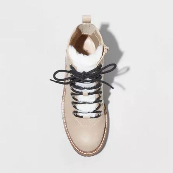 NWT women's hiking boots taupe sz 9 - Picture 6 of 6